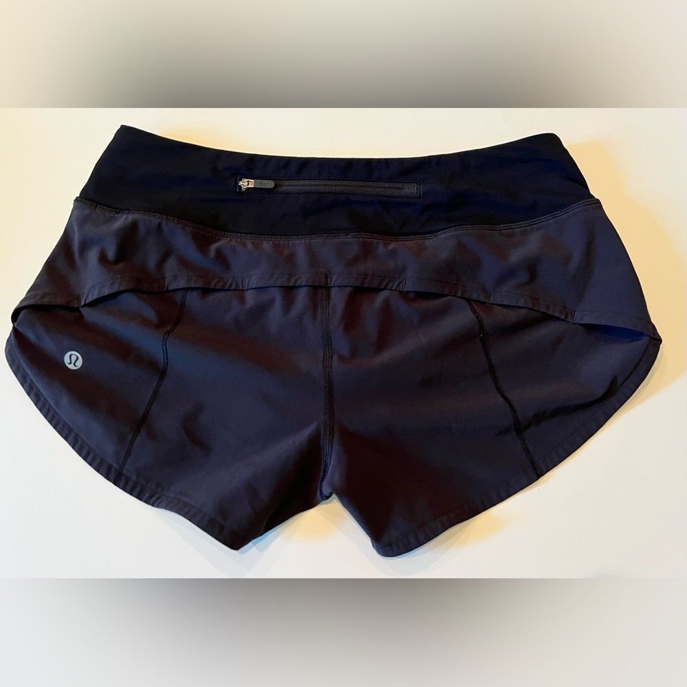 Lululemon Speed Up, 2.5 inch, black. Size 4